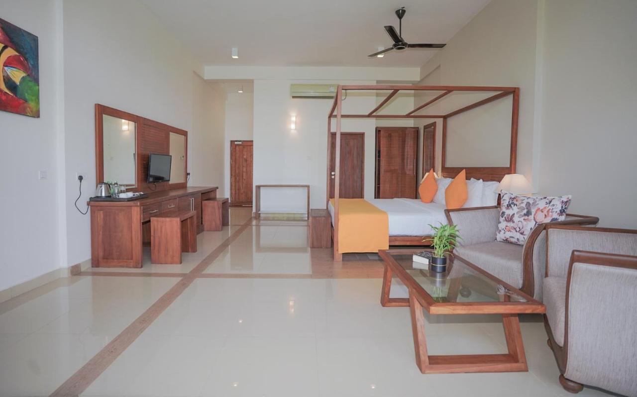 Breeze Pasikudah Hotel Passikudah Ngoại thất bức ảnh