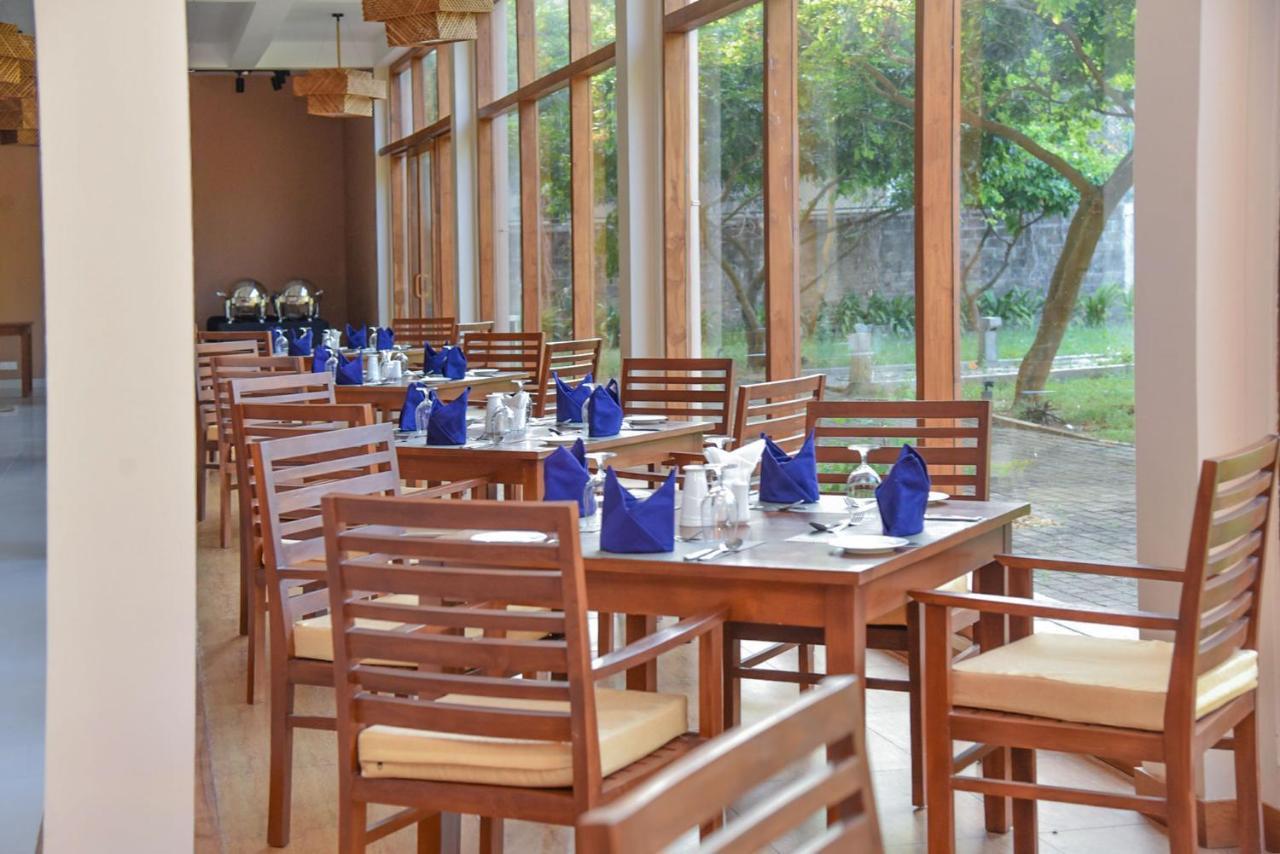 Breeze Pasikudah Hotel Passikudah Ngoại thất bức ảnh
