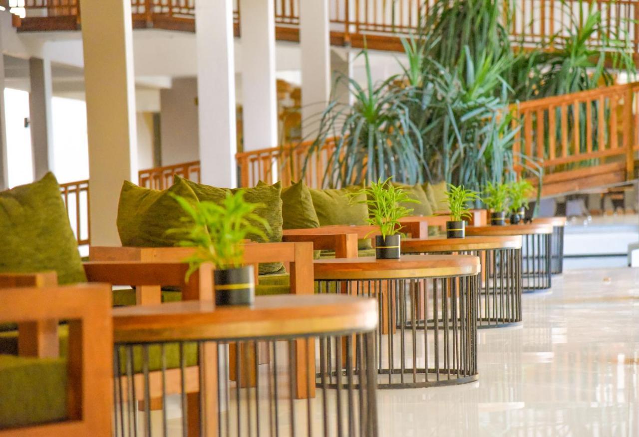 Breeze Pasikudah Hotel Passikudah Ngoại thất bức ảnh